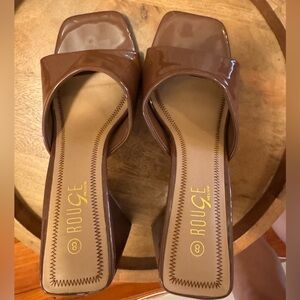 Rouge Helium Women's Chocolate Brown Mules